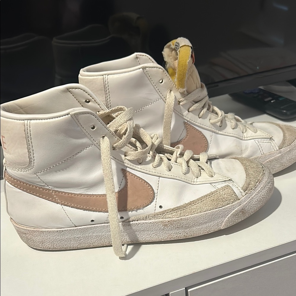 Nike High-Top Blazers in White and Pink